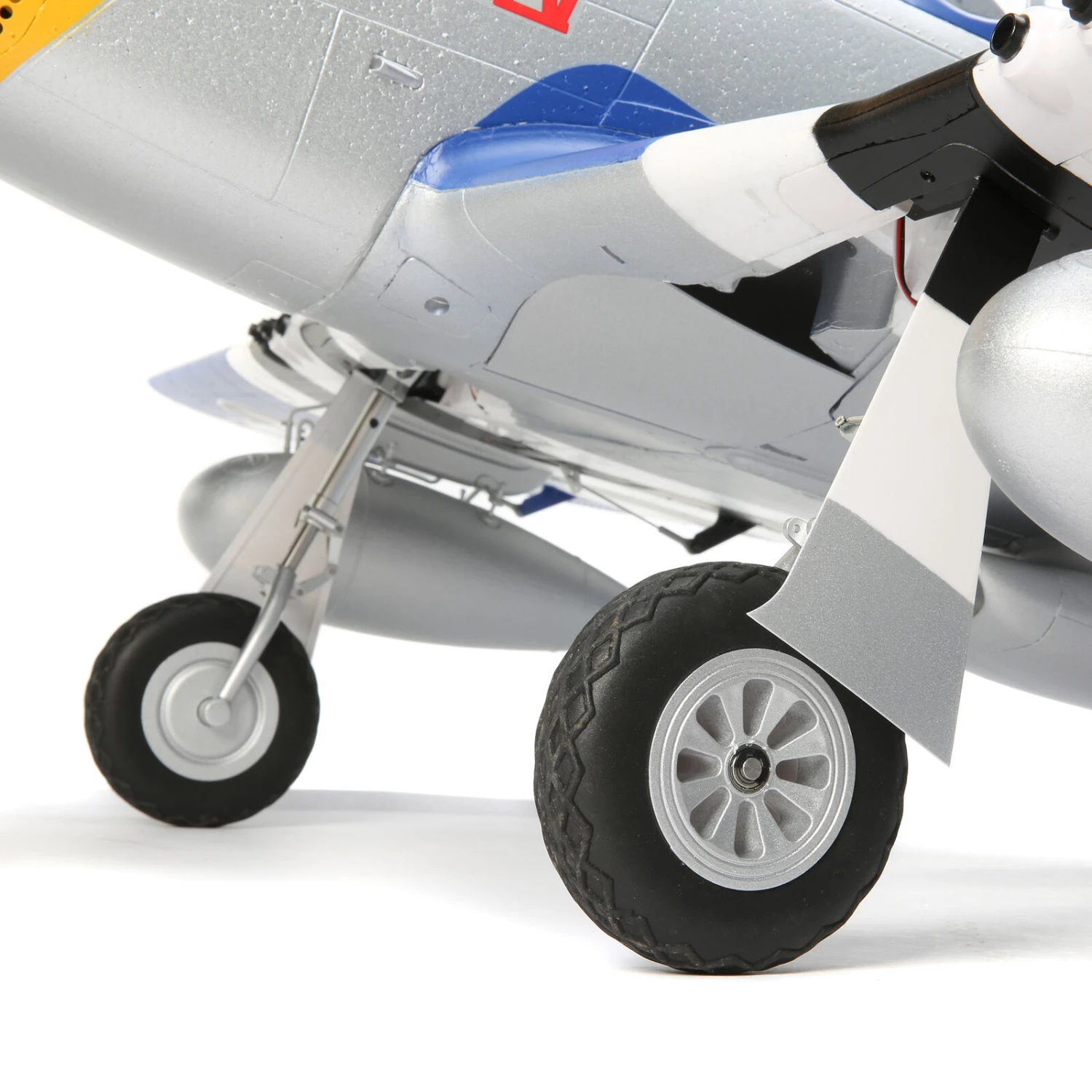 E-flite P-51D Mustang 1.5m BNF Basic Combo - Image 3