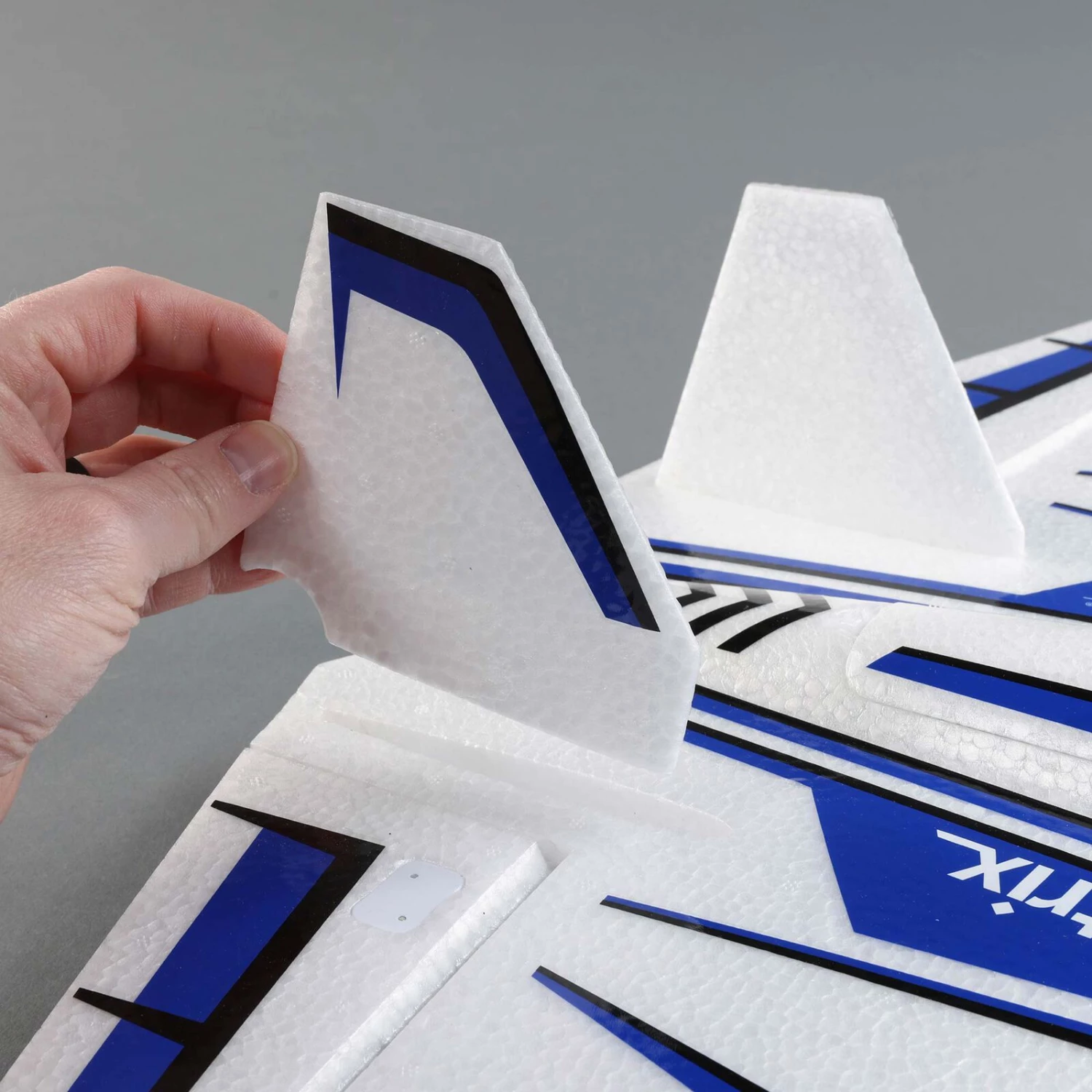 E-flite Ultrix 600mm BNF Basic - Image 11