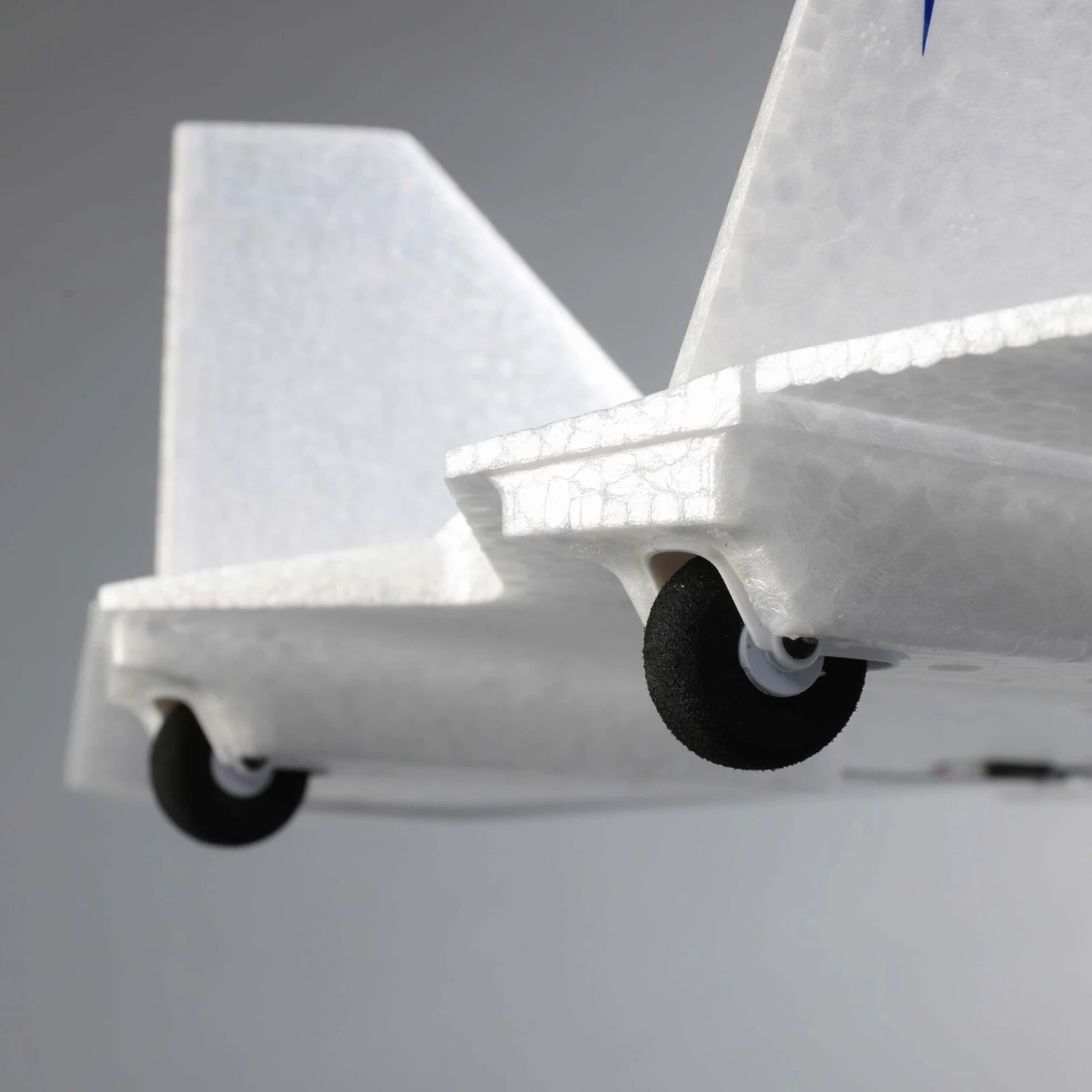 E-flite Ultrix 600mm BNF Basic - Image 12