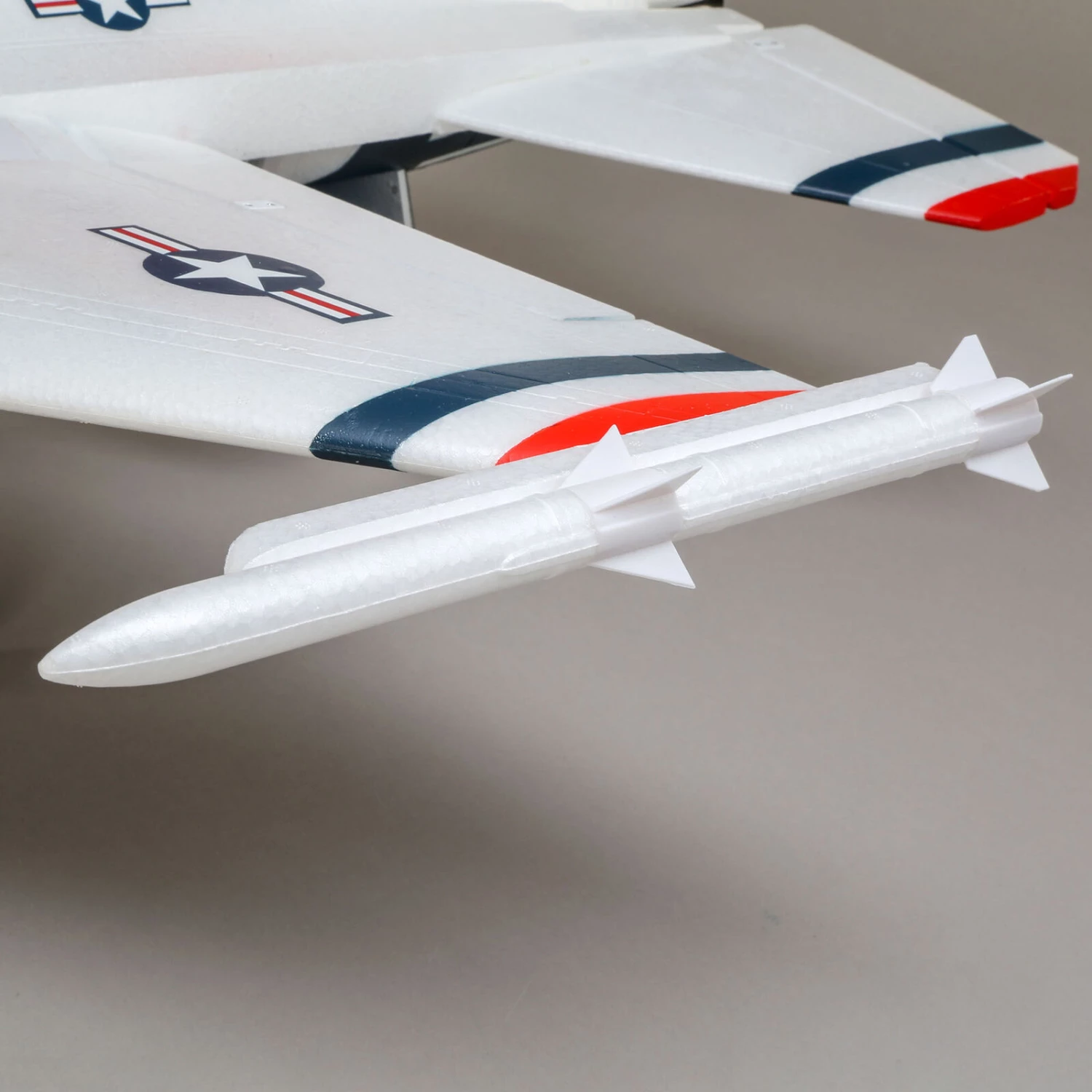 E-flite F-16 Thunderbirds 70mm EDF Jet BNF Basic with AS3X and SAFE Select - Image 13